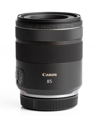Фотоапарат Canon EOS RP + Canon RF 85mm f/2 Macro IS STM
