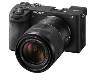 Фотоапарат Sony A6700 kit 18-135 Black UA