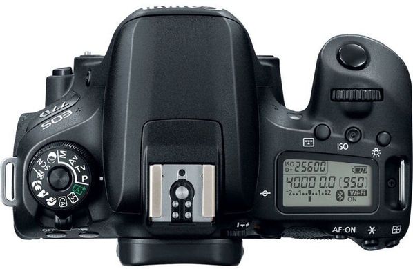 Дзеркальний фотоаппарат Canon EOS 77D kit (18-55mm) IS STM UA