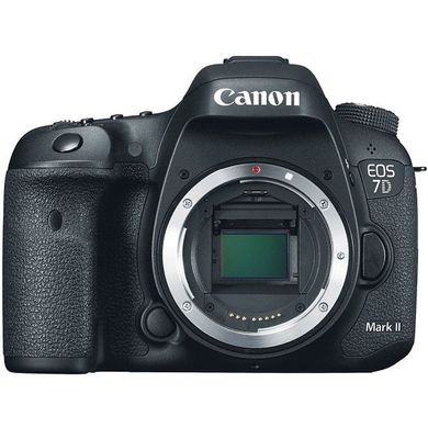 Дзеркальний фотоапарат Canon EOS 7D Mark II Body