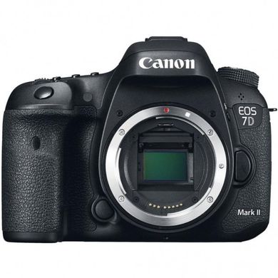 Фотоаппарат CANON EOS 7D Mark II + объектив 18-135 IS USM + Wi-Fi адаптер W-E1 (9128B163)
