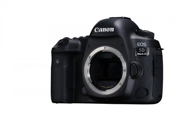Дзеркальний фотоапарат Canon EOS 5D Mark IV body, От магазина