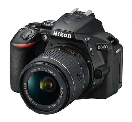 Дзеркальний фотоапарат Nikon D5600 kit (18-55mm VR) UA