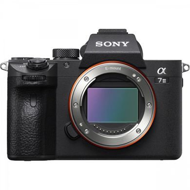 Фотоапарат Sony Alpha A7 III kit (28-70mm) (ILCE7M3KB)