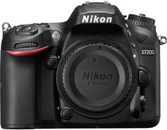 Зеркальный фотоаппарат Nikon D7200 body