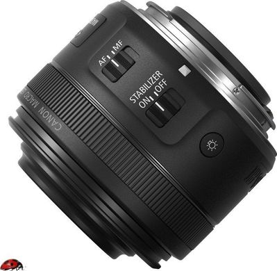 Об'єктив Canon EF-S 35mm f/2.8 Macro IS STM